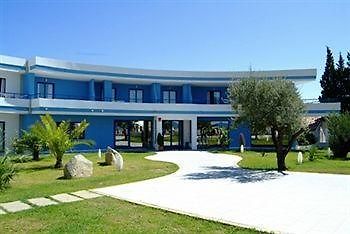 Hotel Club Cala Longa Montauro Extérieur photo